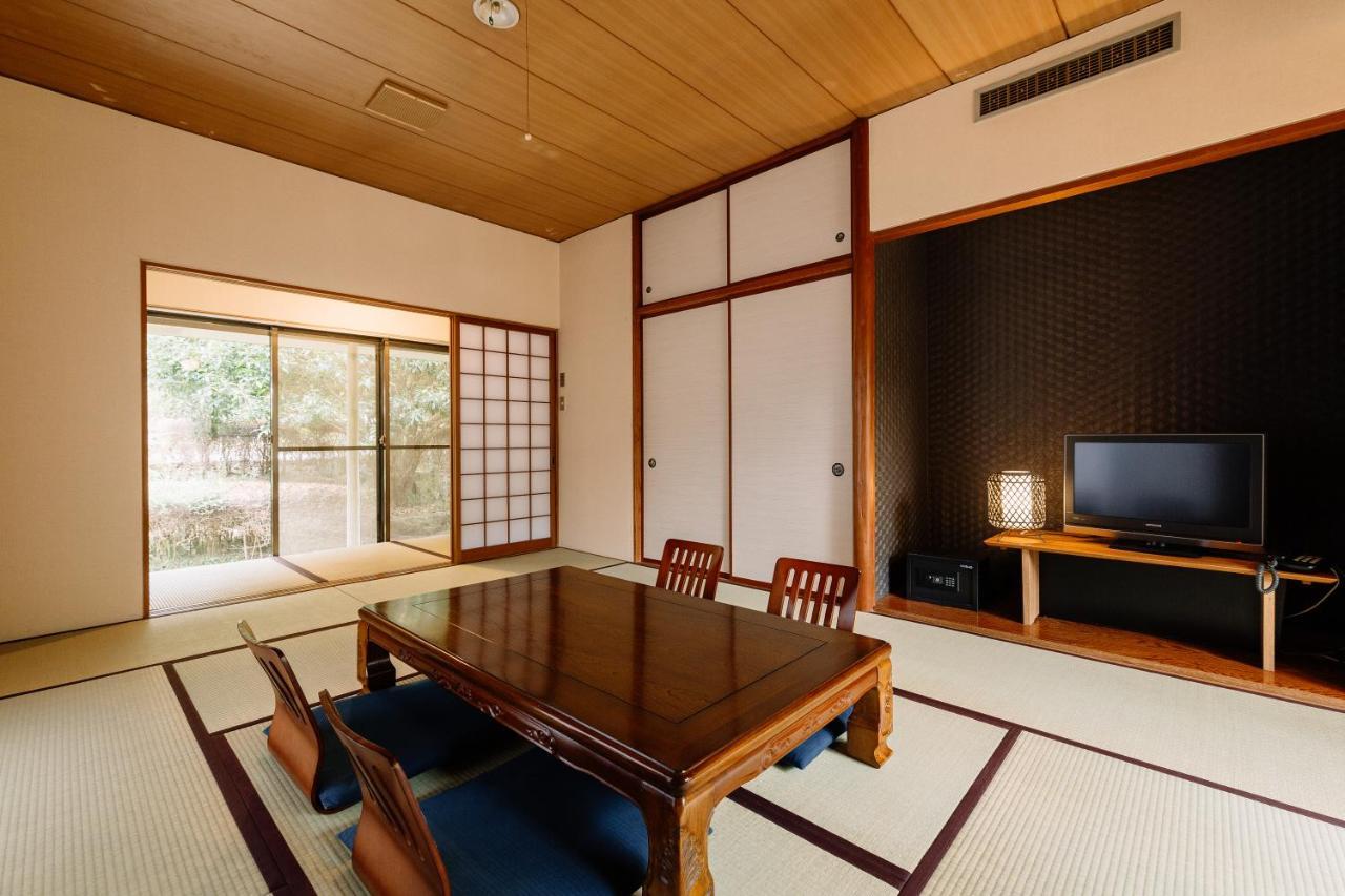 Hisaeya Ryokan Fujioka Exteriör bild